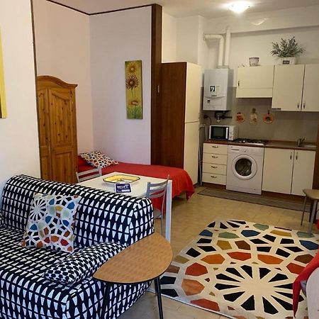 Appartamento Affitti Brevi Verona Colors/G.B. Rossi Friendly Εξωτερικό φωτογραφία